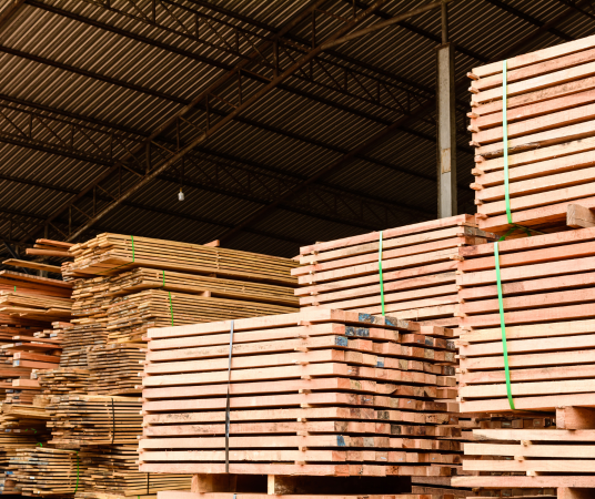 Craftsmen building wooden pallets at High Quality for Wood Pallets