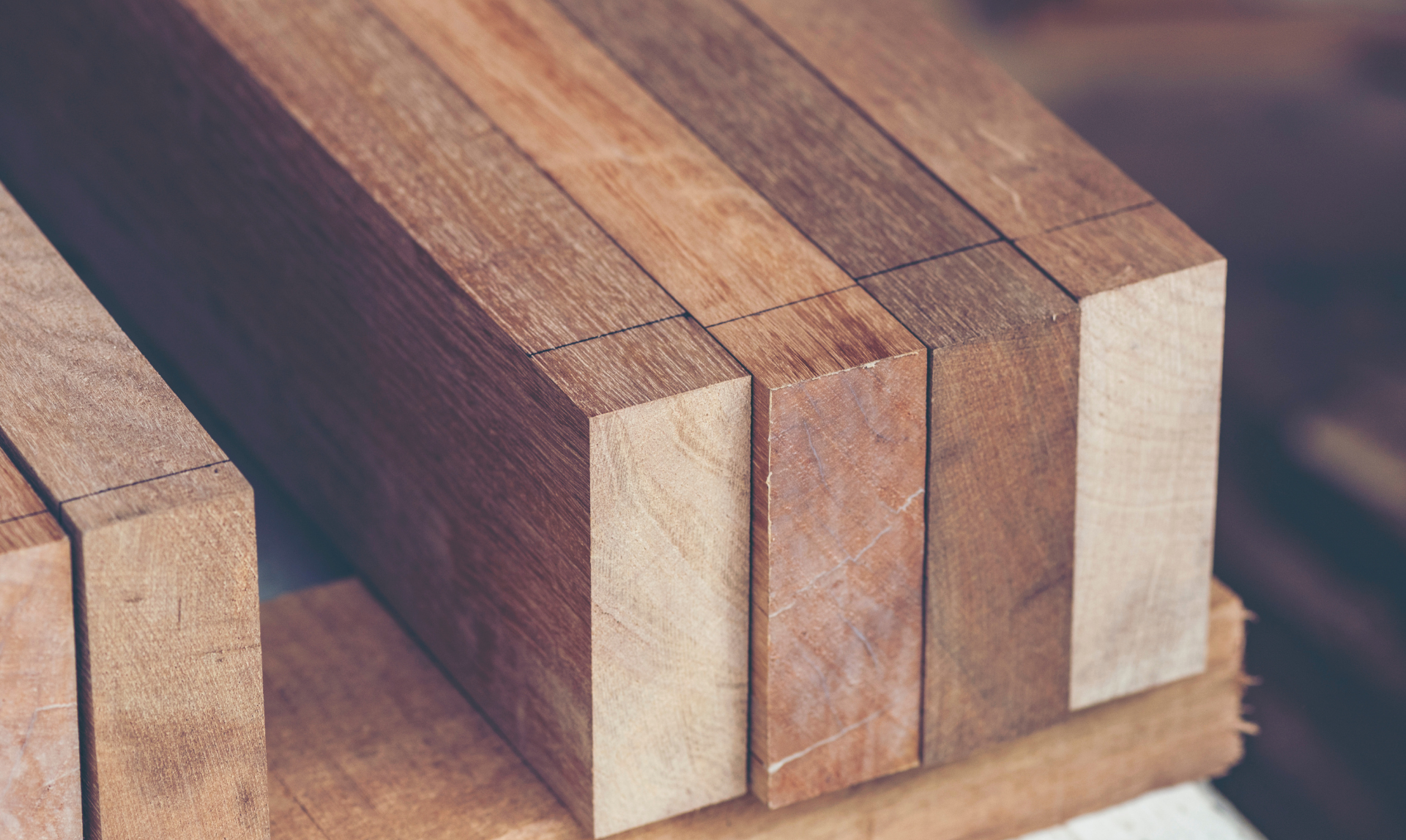 Precision-cut wooden boards produced by High Quality for Wood Pallets